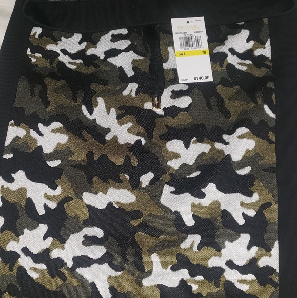Michael Kors camouflaged skirt - Picture 2 of 3